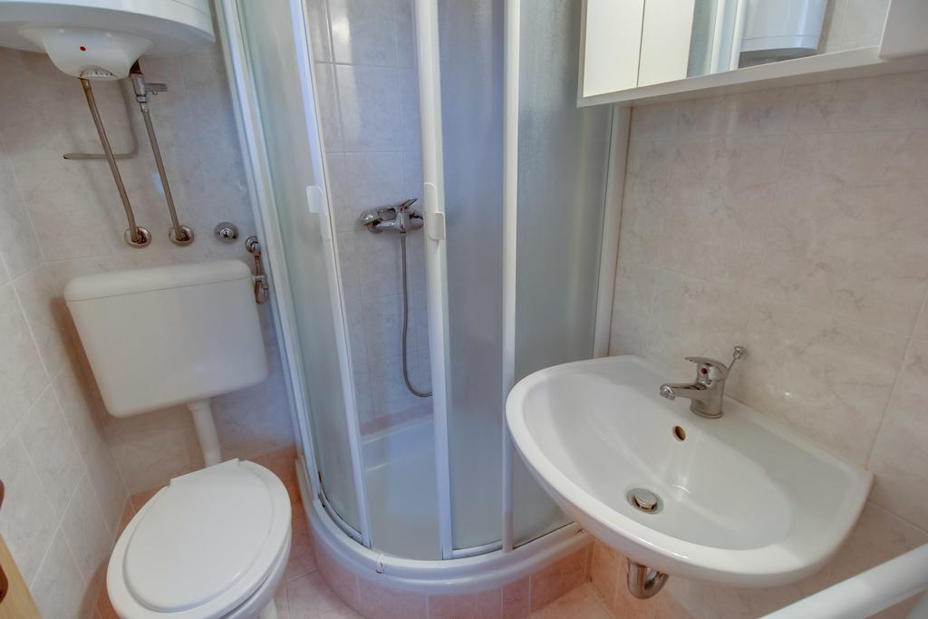 Apartments Franjo Mali Losinj Room photo